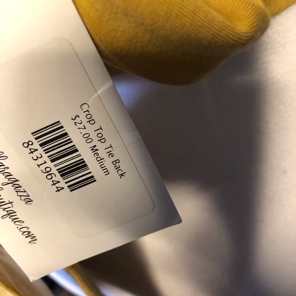 BRAND NEW yellow tank from local boutique!🌸 - Picture 3 of 3